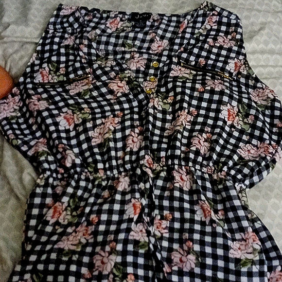 Tank top - Picture 1 of 2